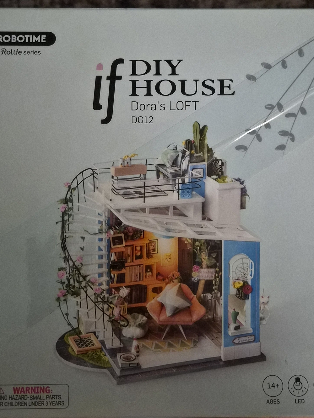 Robotime DIY House Dora's Loft Mixed Media Home Art – White & Blue